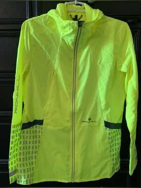 Women’s High-Visibility Yellow Running Jacket